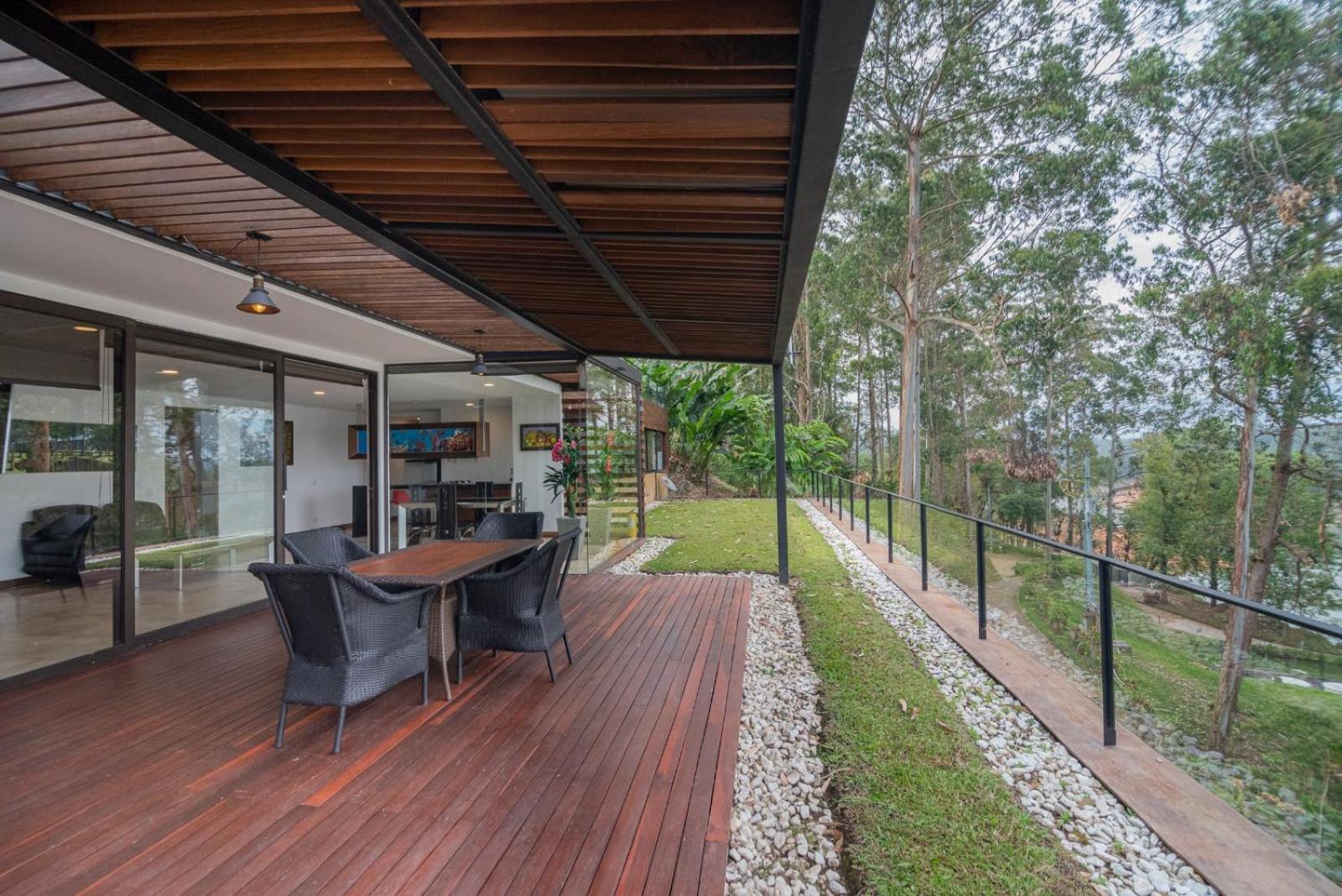 Villa Luxe by The Charlee à Guatapé Extérieur photo